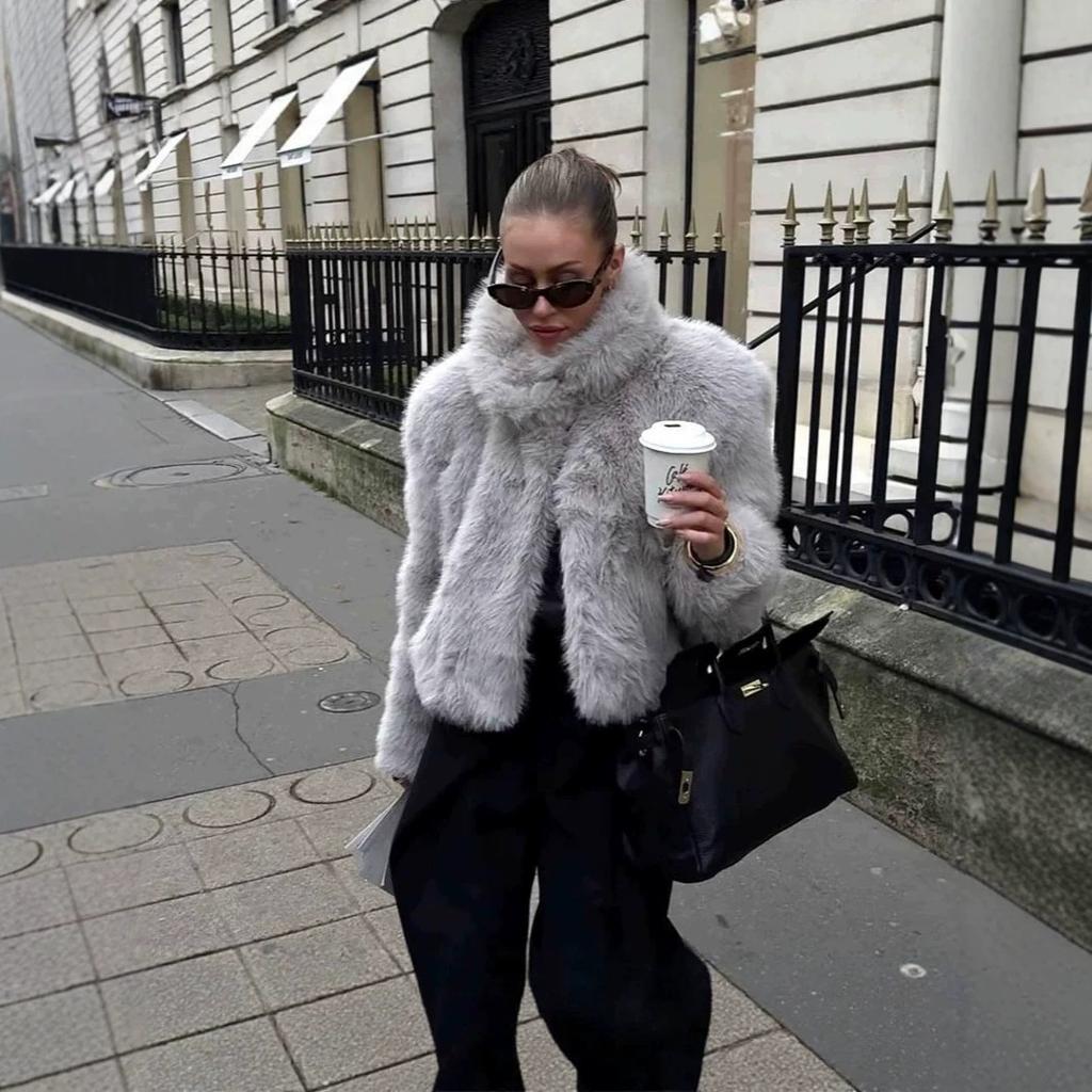 Europe, America, autumn and winter new imitation fur jacket women's short stand-up collar artificial wool jacket