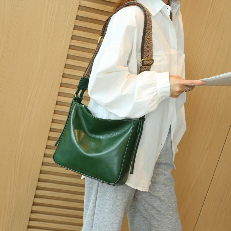 Bag Women's Crossbody Bag Genuine Leather Women's Bag Bucket Bag Premium Touch Plant-tanned Leather Vintage Commuter Bag