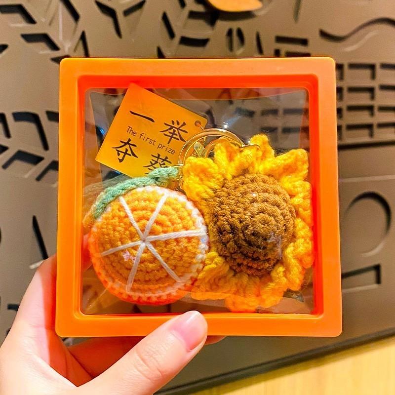 Kreativer Plüsch Häkel Sonnenblumen Schlüsselanhänger Entzückender Taschenanhänger Geschenk für Prüfungen