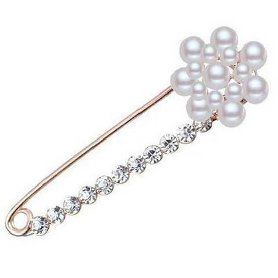 Elegant Rhinestone  Pearl Flower Brooch Pin for Sweaters, Cardigans, and Scarves