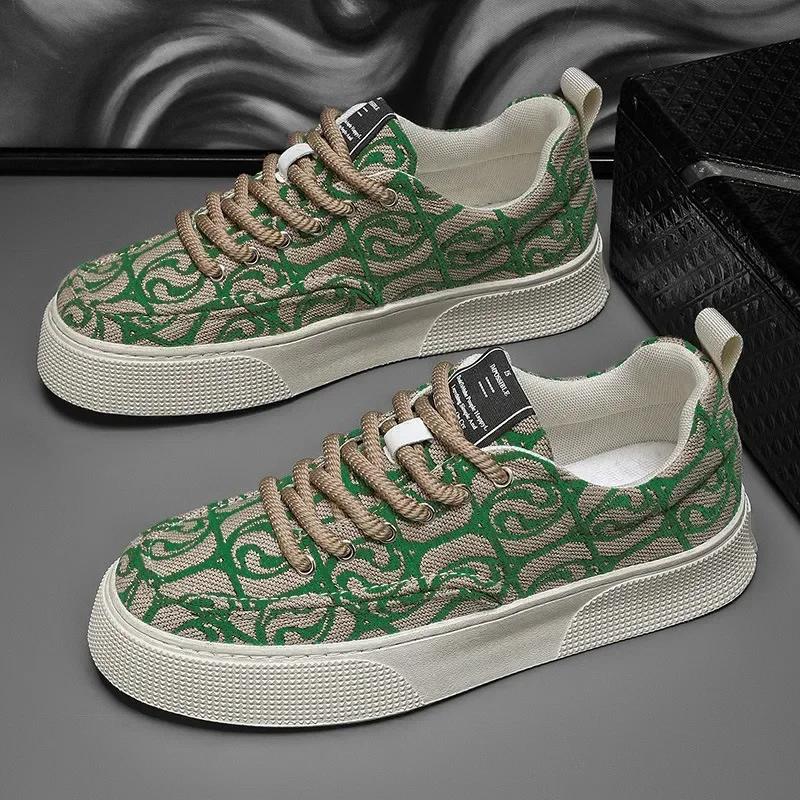 China-Chic Xiangyun Men's Board Shoes New Printed Embroidery Casual Soft Sole Fashion Sports Fashion Shoes for Men sneakers
