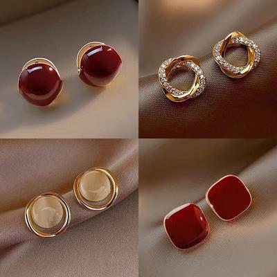 Orecchini a Bottone Retro Acacia Fagiolo Rosso 2023 per Donna - Design Unico Autunno/Inverno