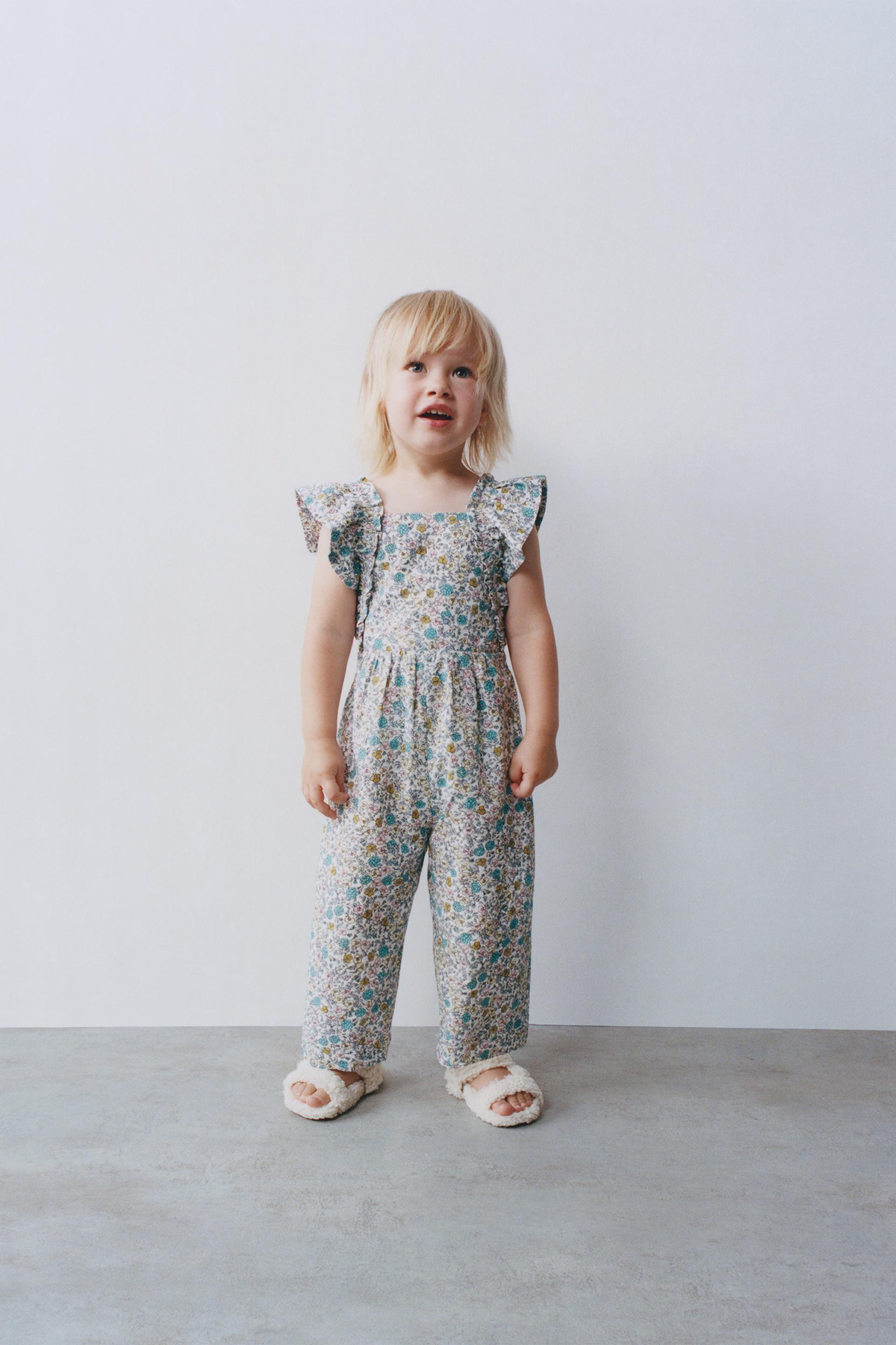 

FAUX SHEARLING SANDALS