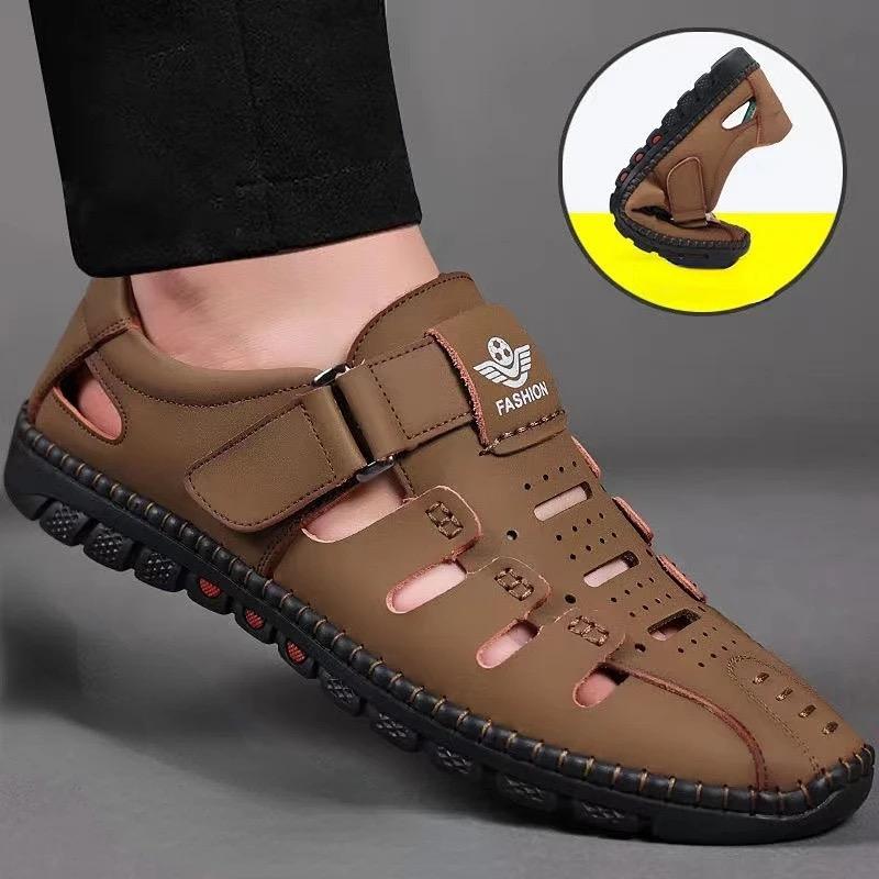 2024 Sandali da Uomo Moda Sandalo in Pelle Traforato Traspirante Sandalo Casual Outdoor Antiscivolo Piatti Sandali da Spiaggia da Uomo Zapatos