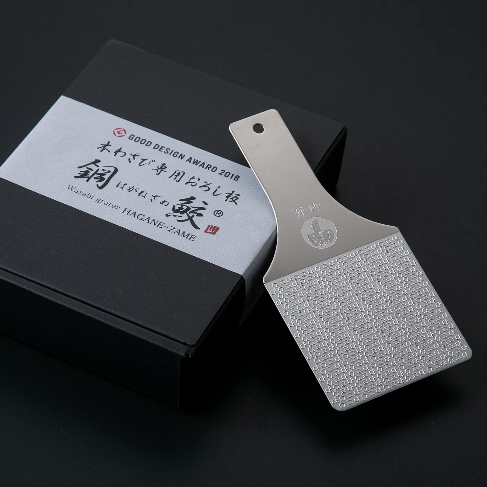 

Обычная стальная терка-акула для васаби, имбиря и чеснока [Лауреат премии Good Design Award 2018, Лауреат золотой премии Omotenashi Selection 2020]