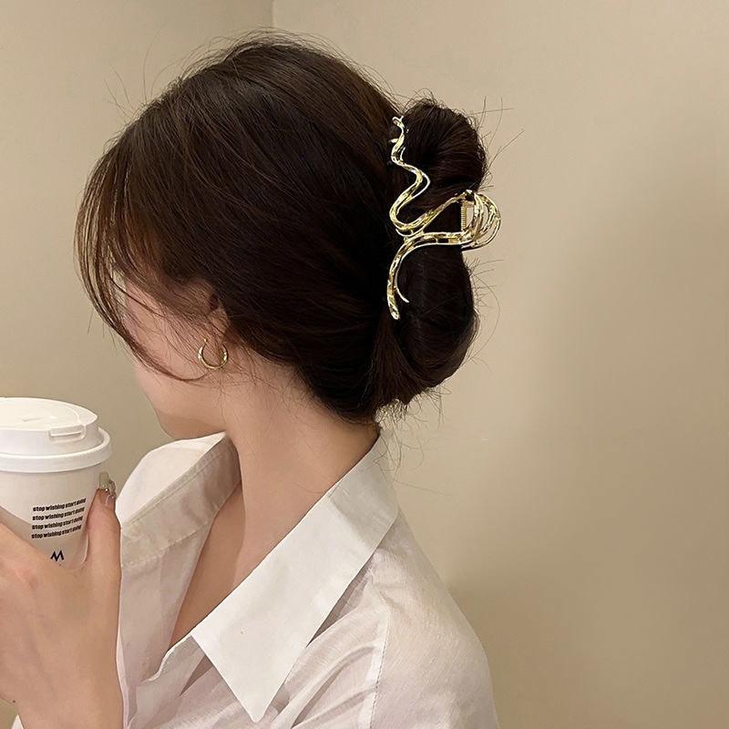 2023 Vintage Geometric Hair Claws Korean Hollow Out Grab Hair Clip Hairpins For Women Fashion New Headwear Girl Hair Accessories