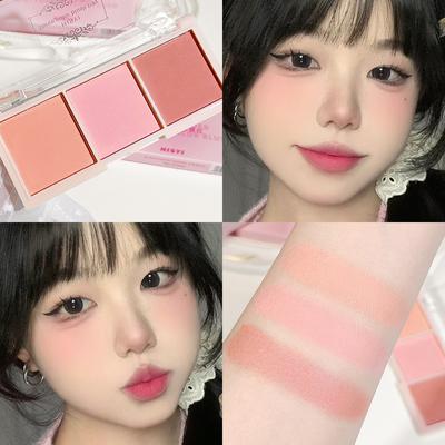 Sweetheart Powder Mist Üçlü Allık Mat Doğal Çıplak Makyaj Parlatıcı ve Şekillendirici Renk Gösteren Üçlü Allık