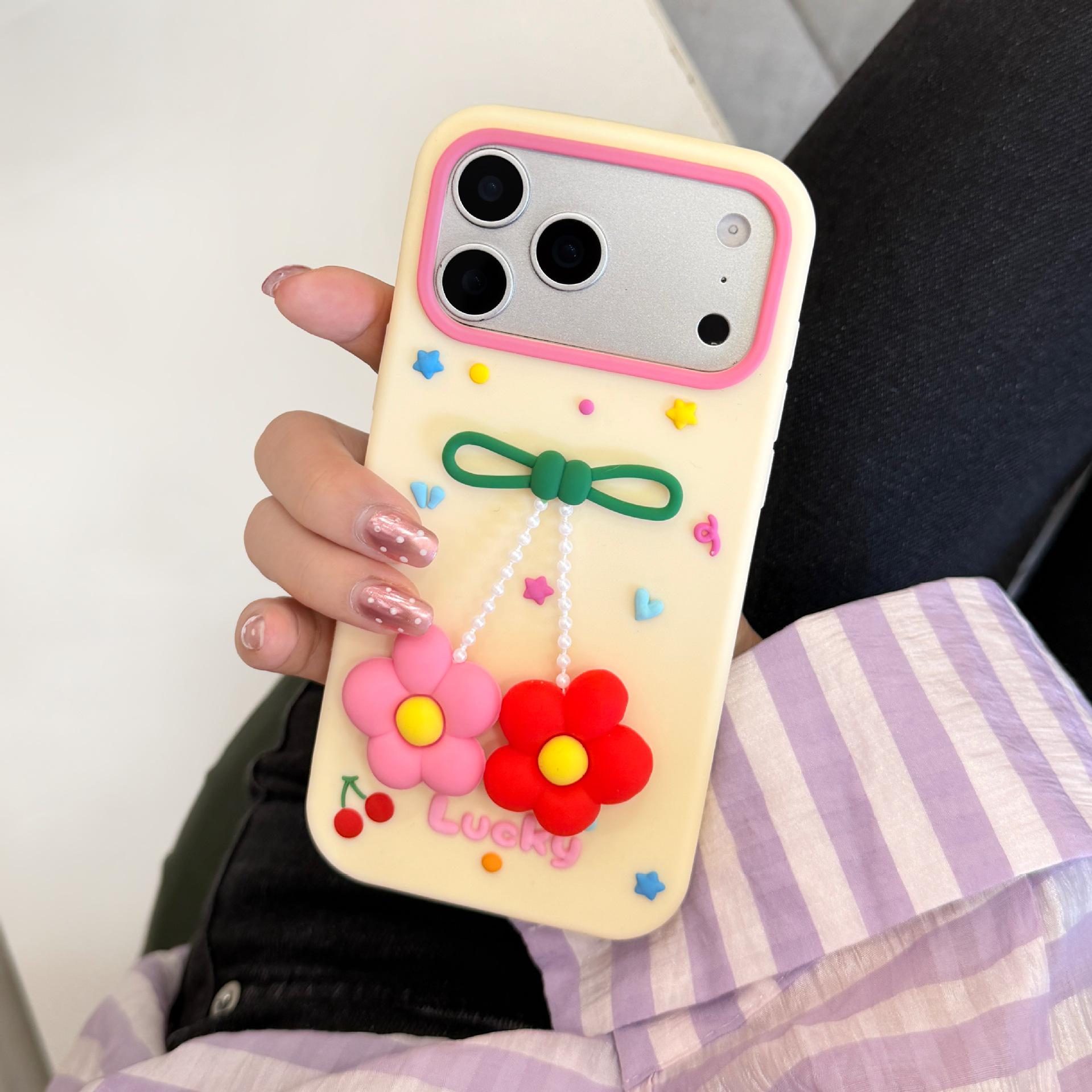 

Cartoon Pink Flower Pendant Phone Case for iPhone 13/14/15 Pro Max/16/17 16