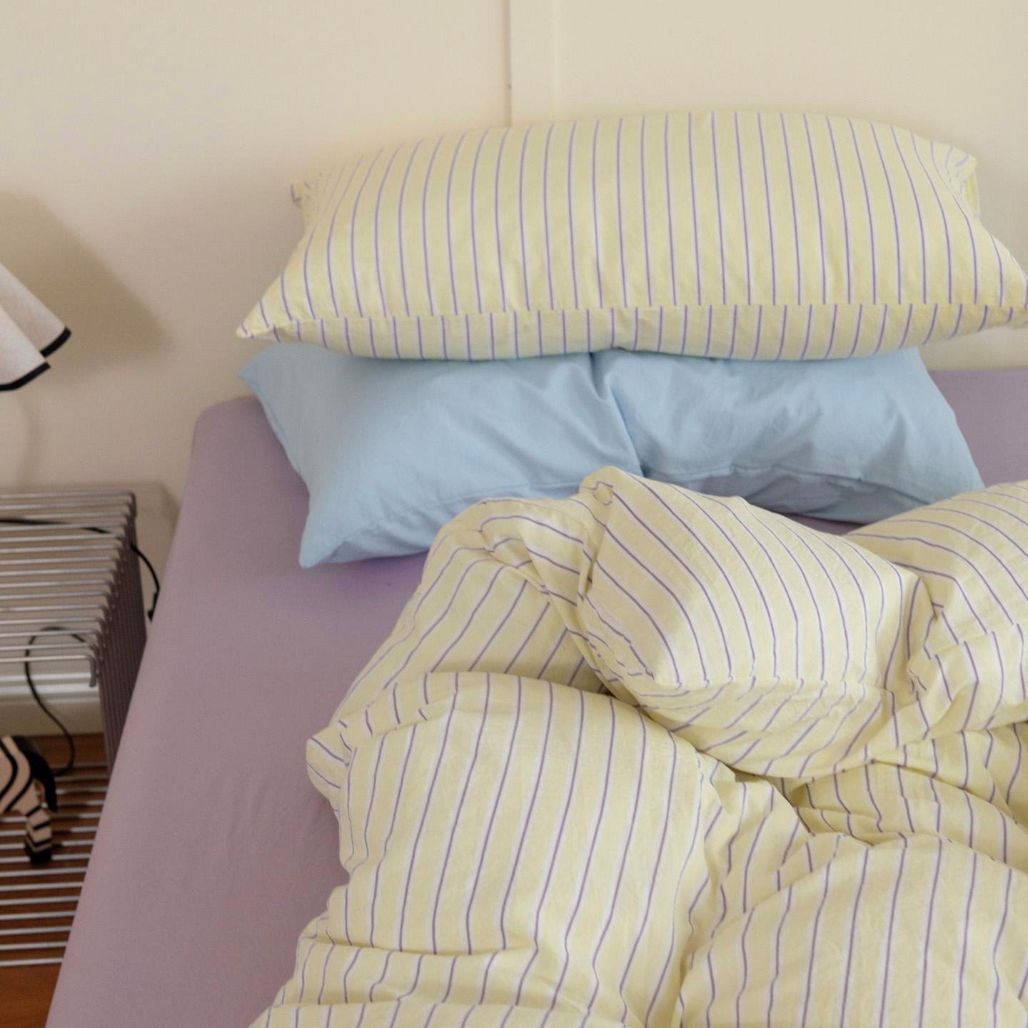 

Ins Nordic Bedding Set Simple Style Striped Duvet Cover Set Soft Flat Sheet Single Twin Size Double Bed Sheet Set For Bedroom 150x200cm 3pcs