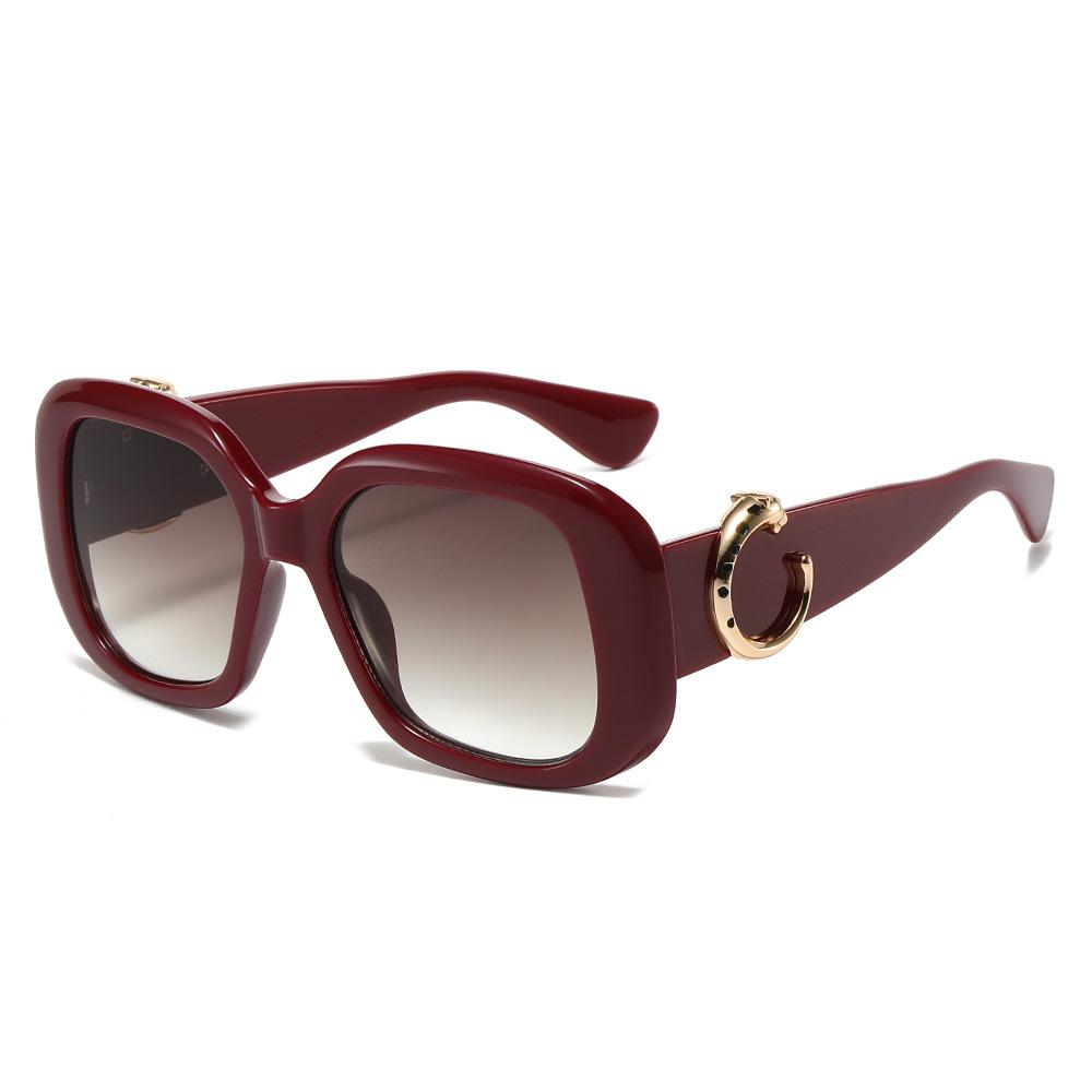 New square sunglasses, European and American fashion card home retro big frame leopard design personalized sunglasses