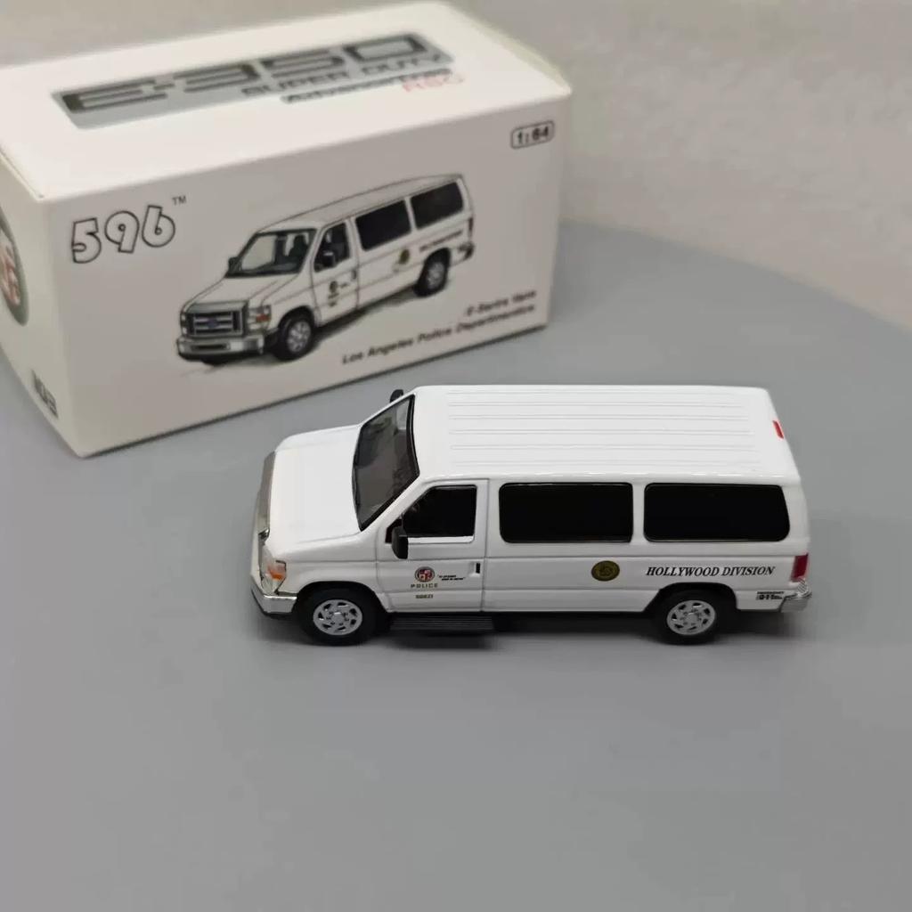 596 Model 1:64 Suburban H1 Express Van Wagner Victoria Crown Multiple alloy car models