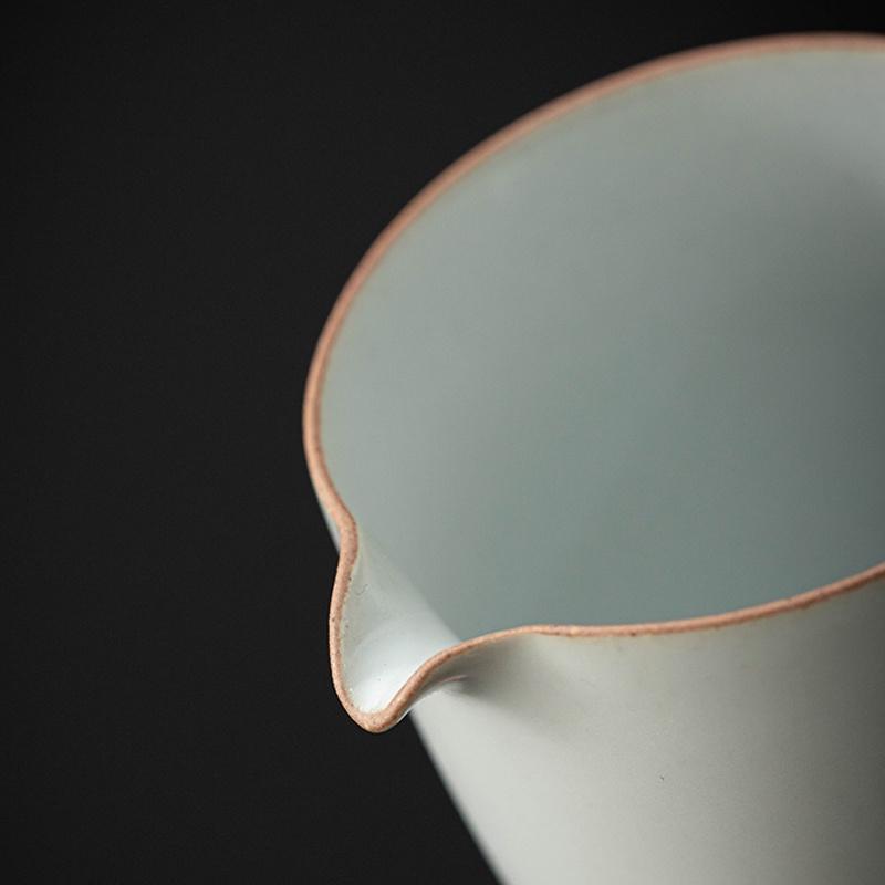 180ml Ceramic Fair Cup Ru Kiln Tea Divider Tea Sea Creative Even Cup