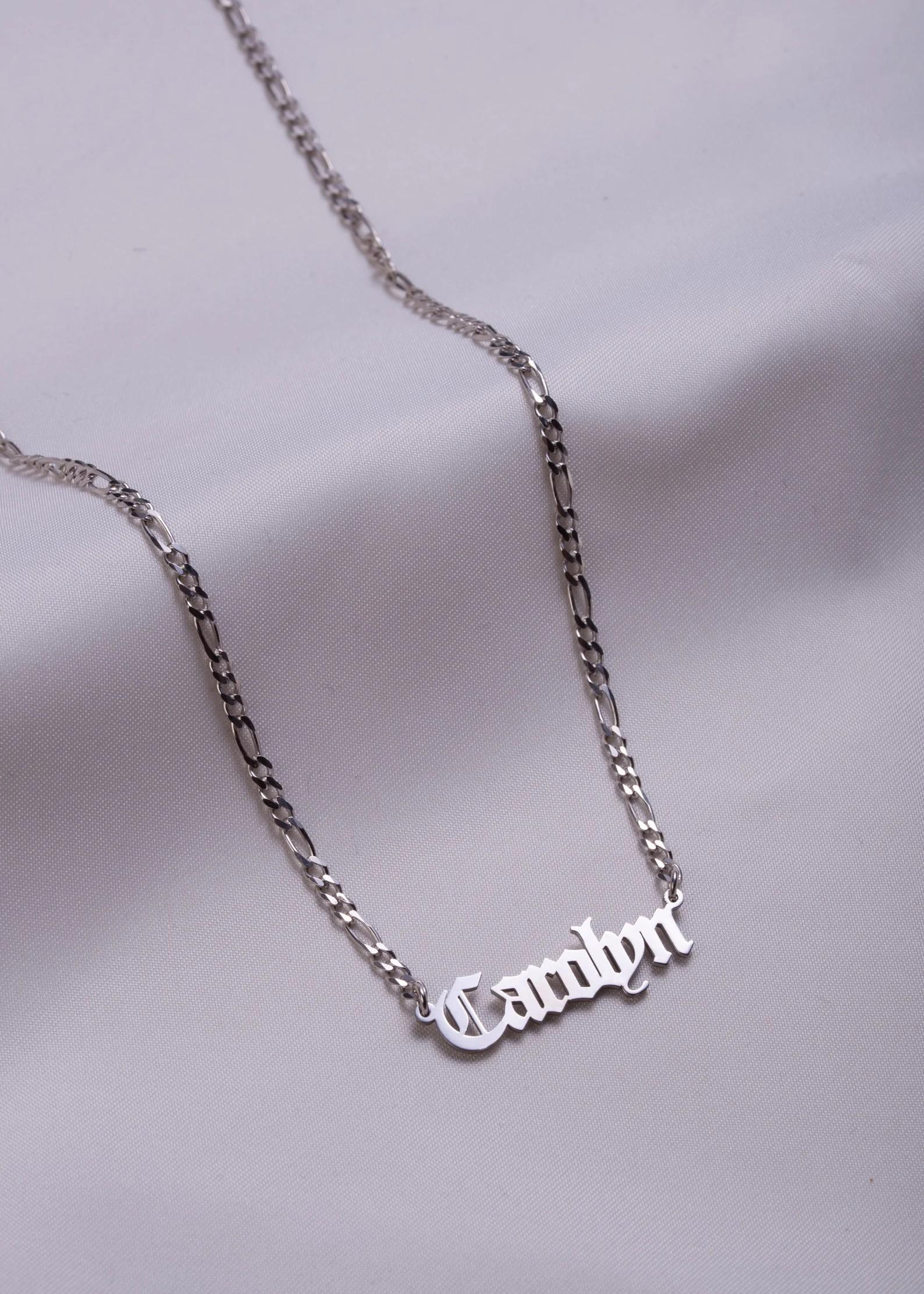 Dreamtimes Custom Double Name Necklace Single Name Old English Name Necklace Gothic Name Necklace Nameplate Necklace Jewelry 35cm&Single layer name&Customized Type белый