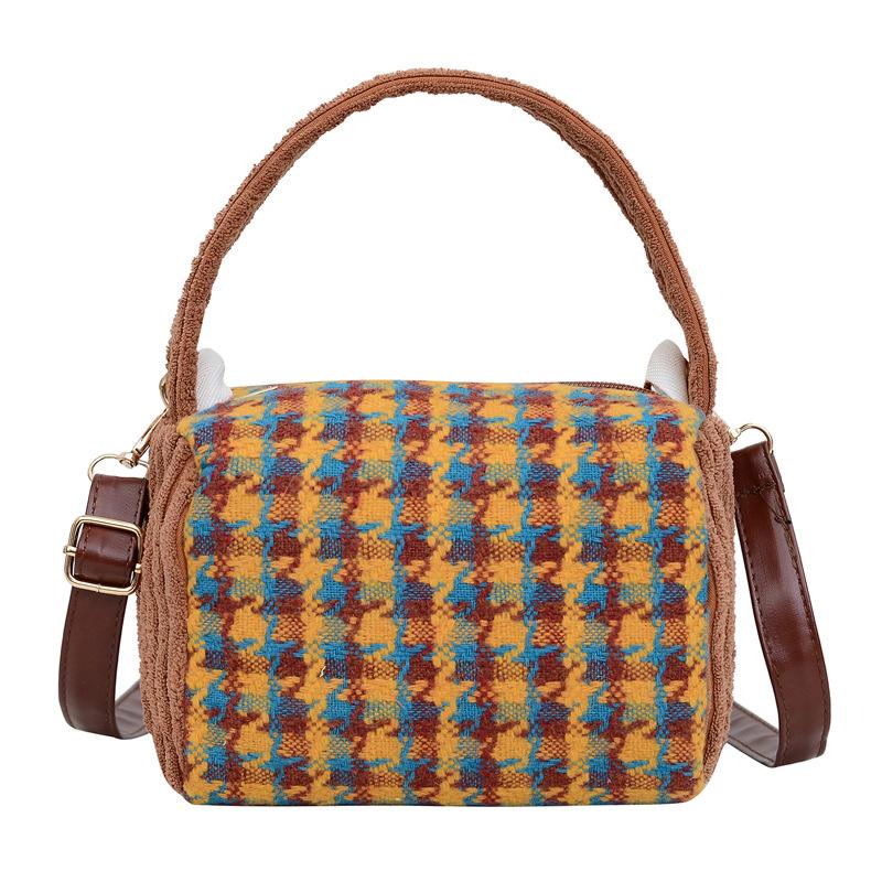 

Women s bag new small square bag plaid handbag pillow bag corduroy messenger bag fashion коричневый