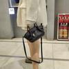 2026 New Leather Vegetable Basket Handbag Women's Niche Design Cloud Dumpling Bag Pendant Shoulder Bag Messenger Bag