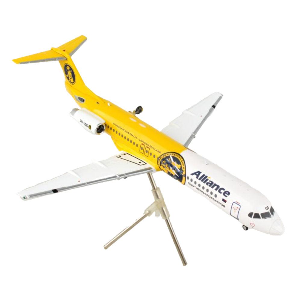 

Модель самолета Alliance Airlines Fokker100 в масштабе 1/200 (VH-UQG)