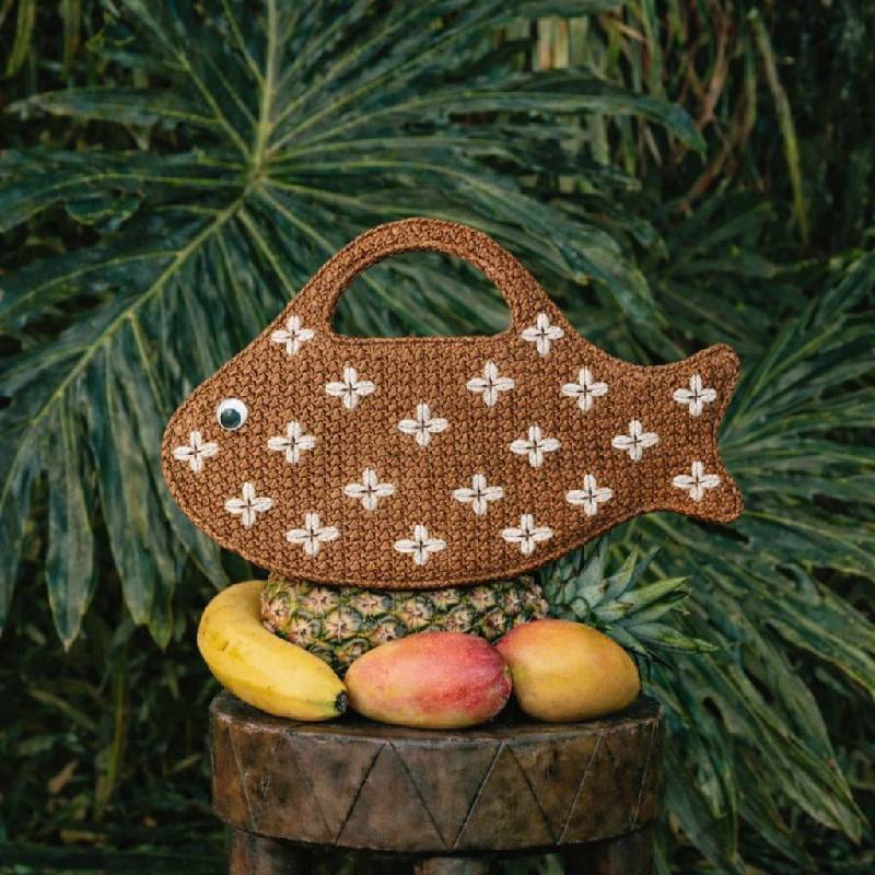 Sommer Gewebte PP Schale Bestickte Fischform Handtasche Für Strand Und Freizeit