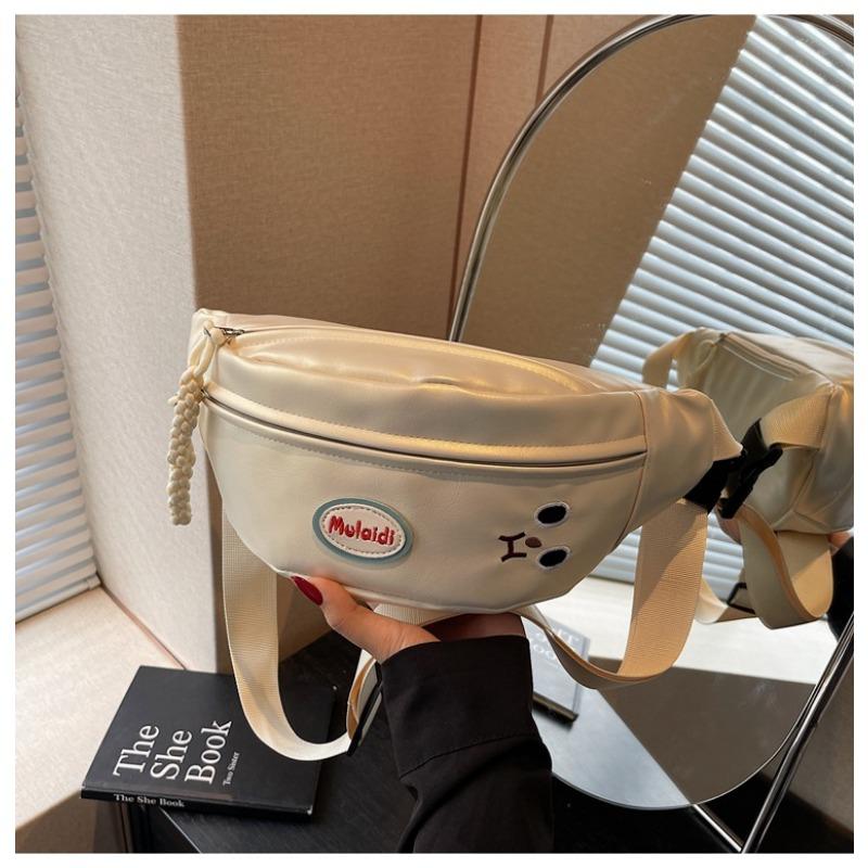 Small bag women's new summer versatile commuter messenger breast bag fashion mobile phone fanny pack