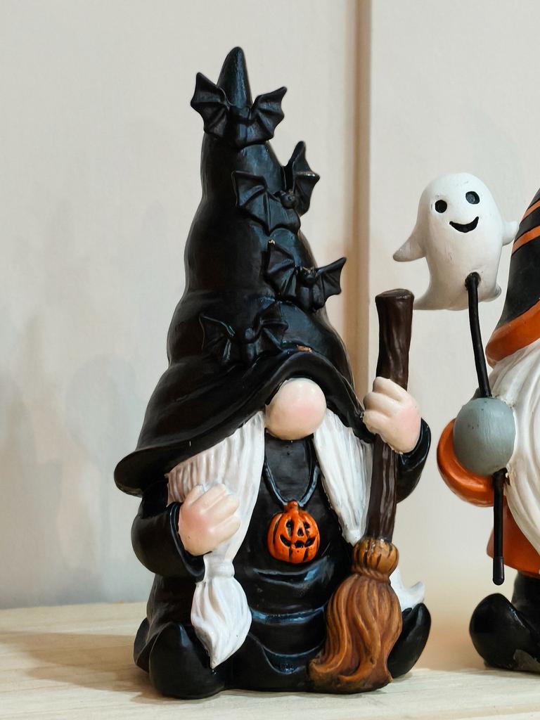 Halloween Resin Gnome Wizard Fairy Figurine for Home Bedroom Living Room Holiday Decoration