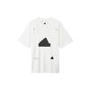 adidas Nueva camiseta de gran tamaño con parche de logotipo para hombre, color blanco HG2057