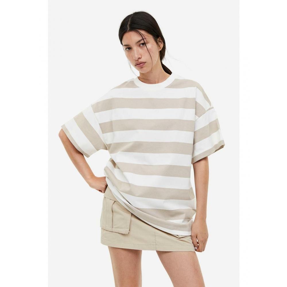 

Футболка HM Oversized в темно-серую полоску 1061299027