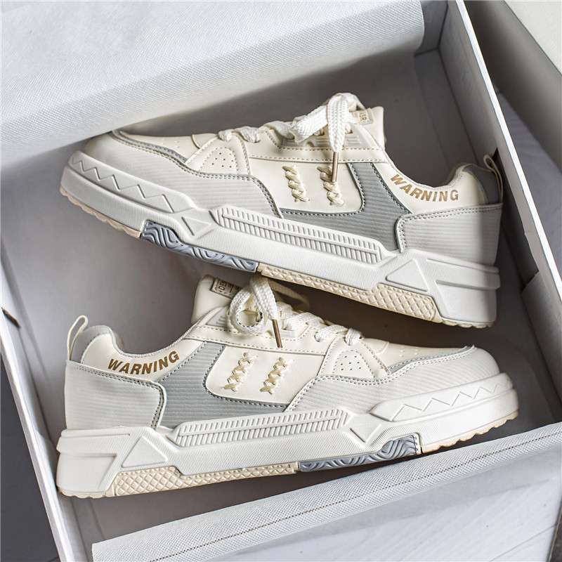 Herrenschuhe Sommer atmungsaktiv Jugend National Tide Schuhe vielseitige Sport- und Freizeit-Board-Schuhe Herren dicke Sohlen erhöhend kleine weiße Tide-Schuhe