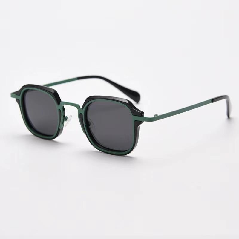 

UVLAIK Metal Punk Sunglasses Women Luxury Brand Vintager Sun Glasses Men Irregular Square Hip Hop Sunglass Shades UV400