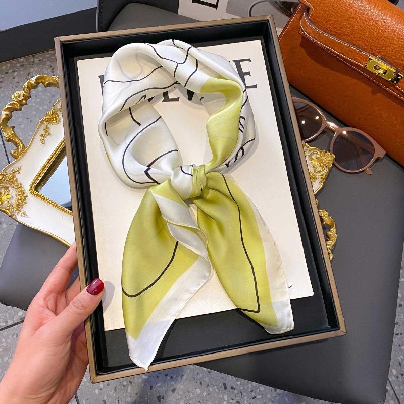 Zhang Ruonan silk scarf women's spring and summer new fashion retro accessories scarf neck high-end small square scarf