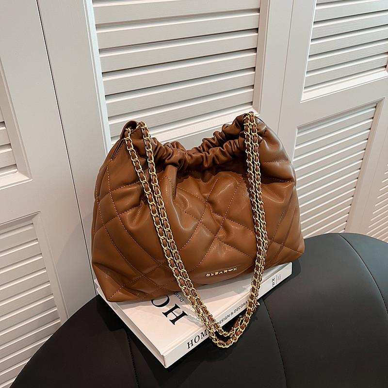 IELGY Large-Capacity Diamond Casual Trendy Fashion Tote Bucket Bag All-Match Chain Shoulder Female Bag