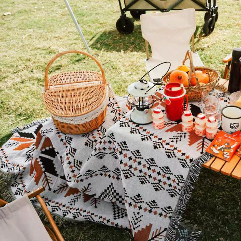 Outdoor Camping Tablecloth Multifunctional Rectangular Camping Tablecloth Bohemian Portable Picnic Cloth Picnic 90*90cm