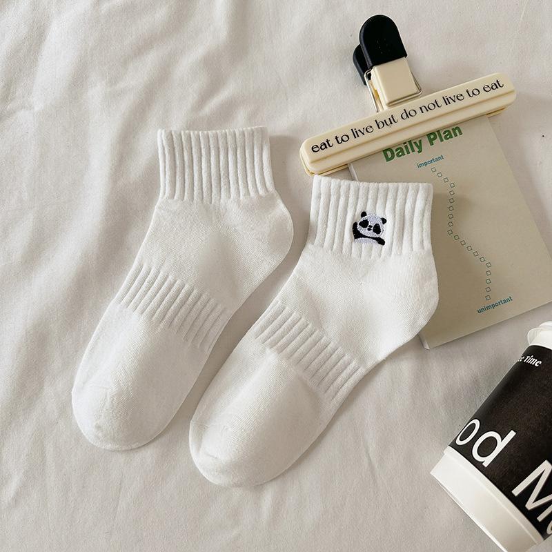 

Смешные Милые Носки с Вышивкой Панды Женские Харадзюку Каваи Животное Черно-Белая Панда Вышитые Короткие Носки до Щиколотки