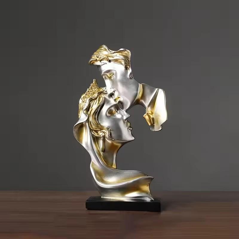 Romantic Couple Kissing Statue - Handmade Resin Sculpture Wedding Gift, Eternal Embrace Love Figurine Base Home Decor Keepsake