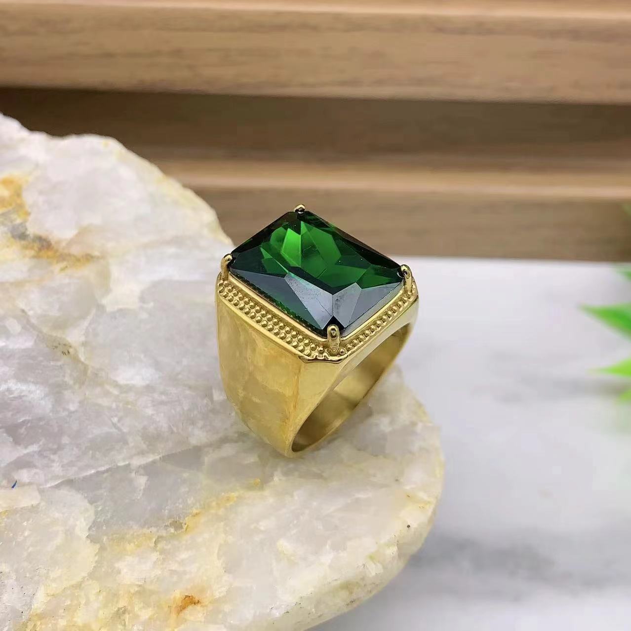 

Мужское/Женское Кольцо из Высококачественной Нержавеющей Стали в Стиле Драгоценных Камней 8 зелёный