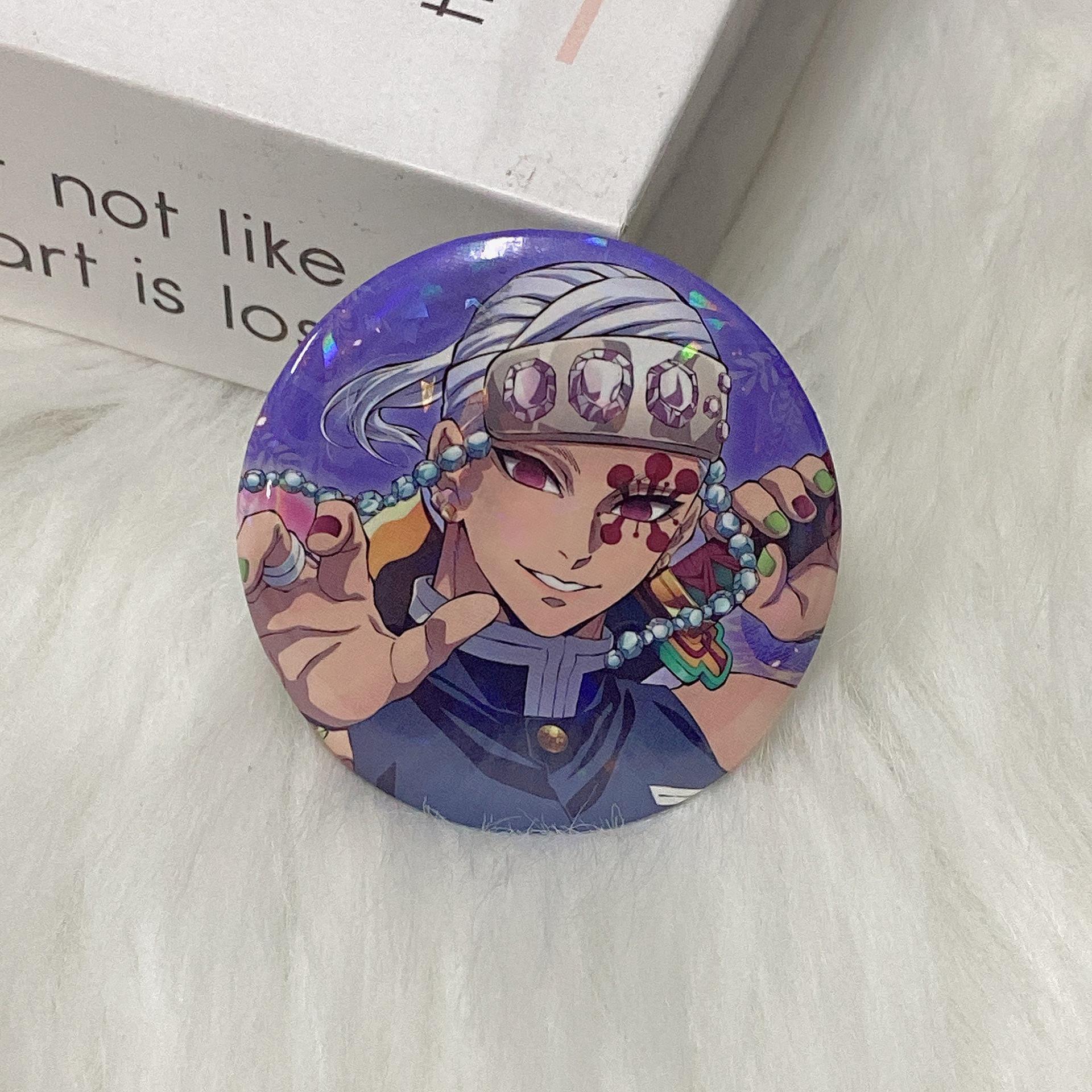 «Стеклянный значок с лазерной гравировкой «Убийца демонов» и анимацией Бадзи — японский аниме-подарок из жести»