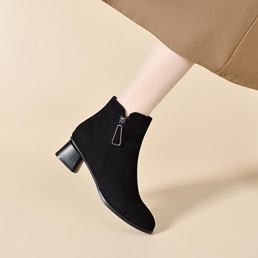 Fashion boots women's 2025 autumn and winter new simple temperament black sheepskin short boots water drop buckle thick heel high heel boots leather