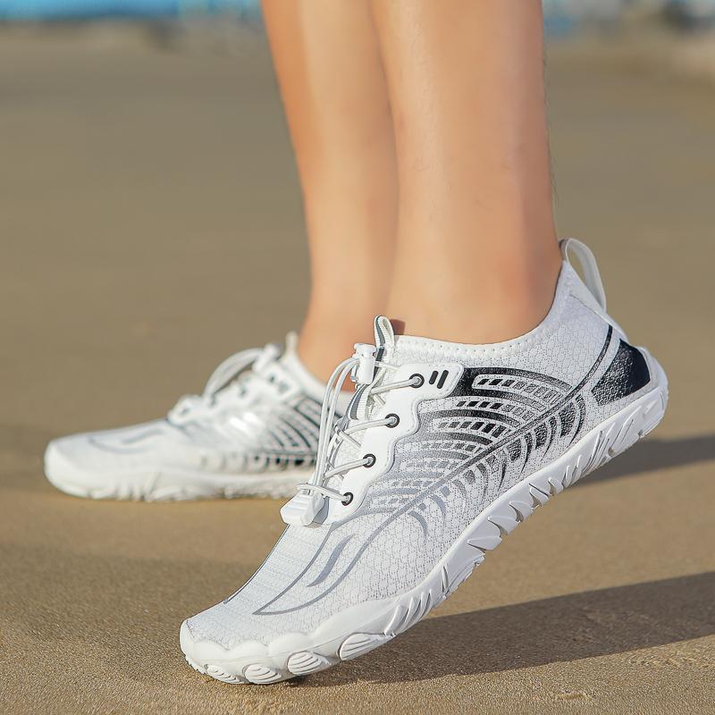 Men Barefoot Water Shoes Quick Drying Beach Wading Sneakers Women Breathable Light Beach Aqua Shoes for Swimming Surfing Sailing