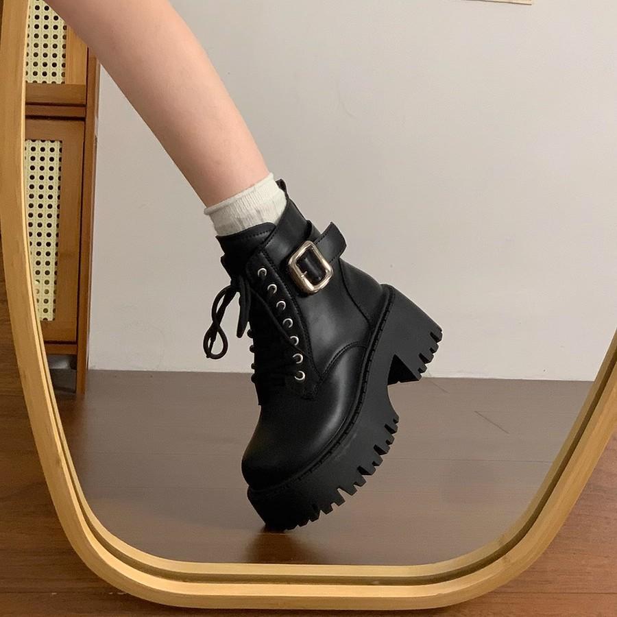 Thick-soled British Martin boots women's 2025 new autumn and winter small man height increase black lace-up short boots