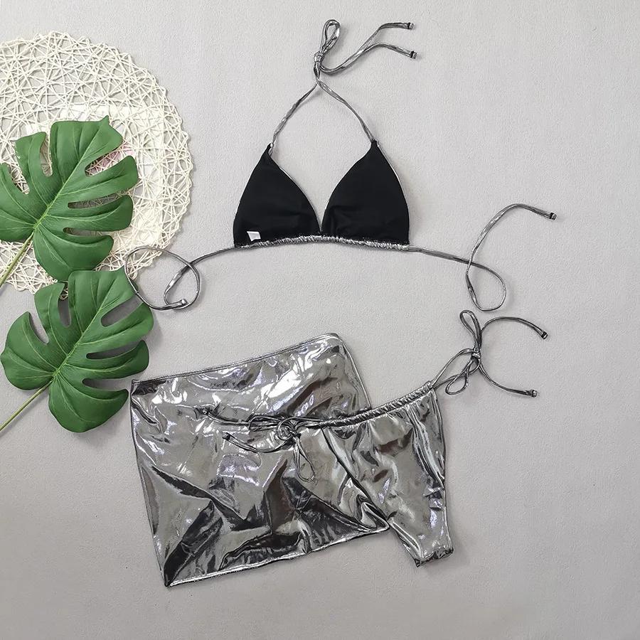 Lesklá zlatá stříbrná 3dílná bikiny sada s přehozem Sexy mikro tanga plavky dámské 2025 stahovací ohlávka plavky plážové oblečení