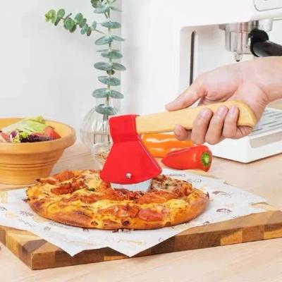 Stainless Steel Pizza Cutter Axe Design with Bamboo Handle Sharp Rotating Blade Professional Kitchen Tool for Restaurant Baking