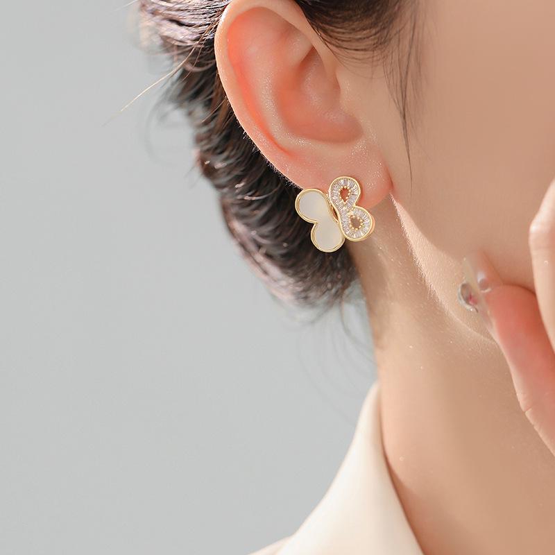 Elegant Four-Leaf Zircon Flower Earrings – Luxurious and Versatile Design for Women