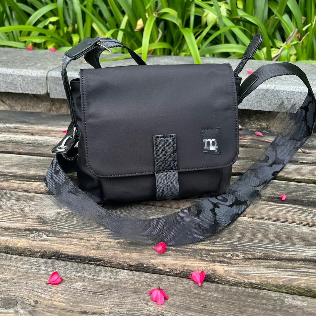 

Finland Unisex Luxury Nylon Crossbody Small Shoulder Bag чёрный