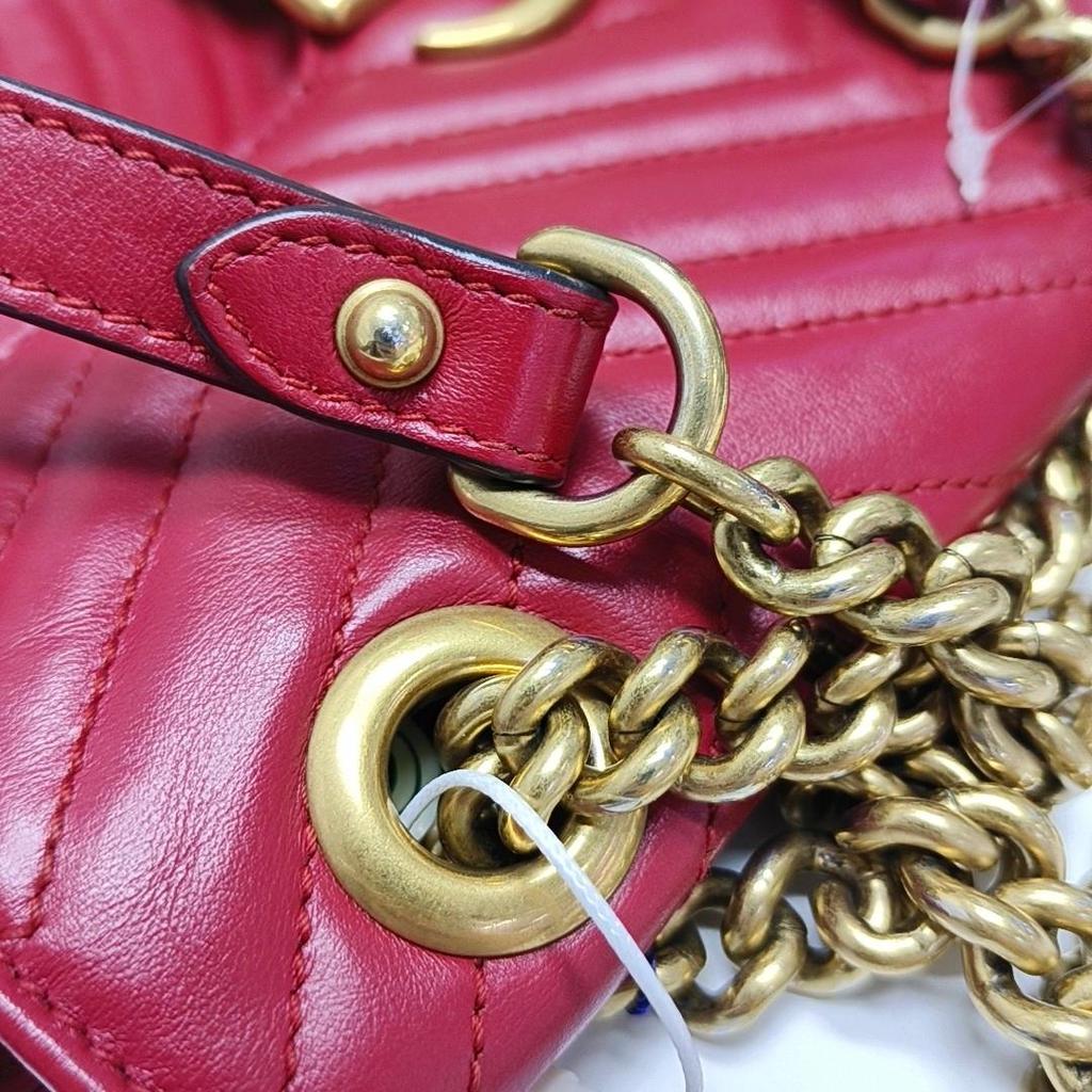 [Pre-Owned] Gucci GG Marmont Small Matelassé Shoulder Bag 'Red' - Very Good #Q733F4