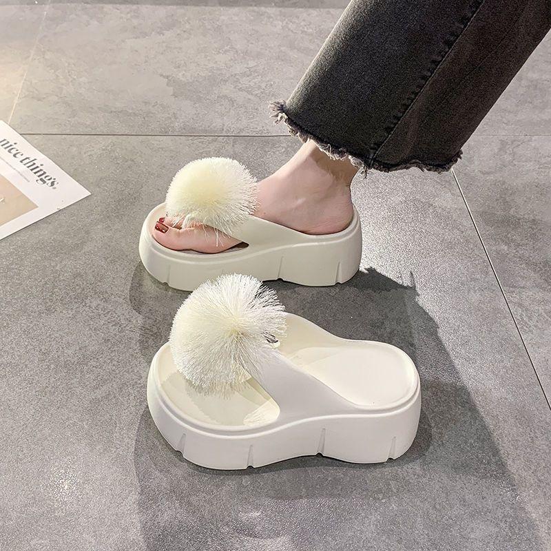 Slippers sandals women's casual breathable toes women's drag muffin sandals flip-flops summer new hairball women's shoes