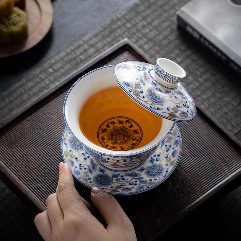 Simeitang Dehua White Porcelain Hoverable Gaiwan