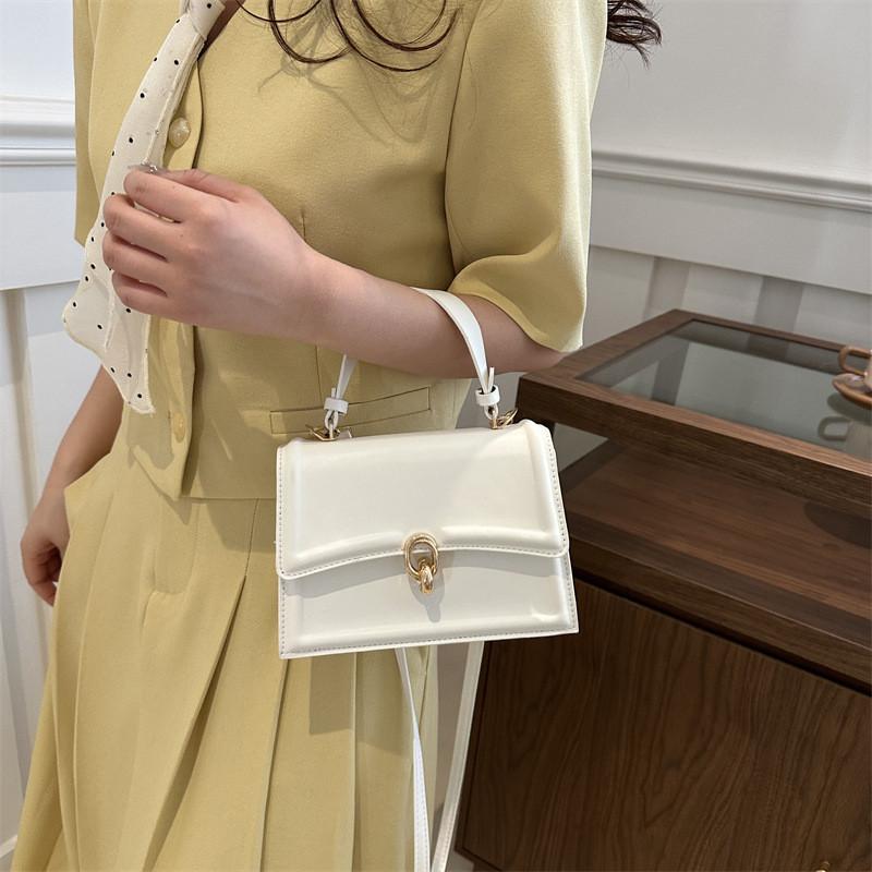 Stylish Vintage Small Crossbody Bag For Women In Trendy Black Pink White Khaki Coffee Colors