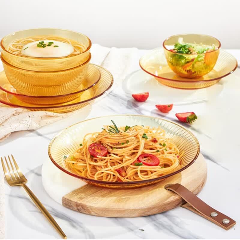 VISIONS Snapware Crystal Dinnerware Set