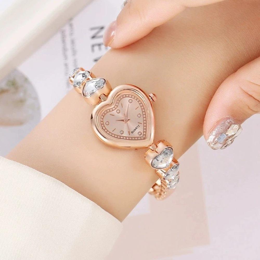 Women s Quartz Heart Bracelet Watch – Elegant and Casual розового золота