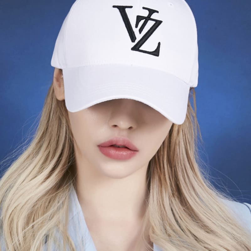 

VARZAR Monogram Big Logo Overfit Buckle Cap White FREE