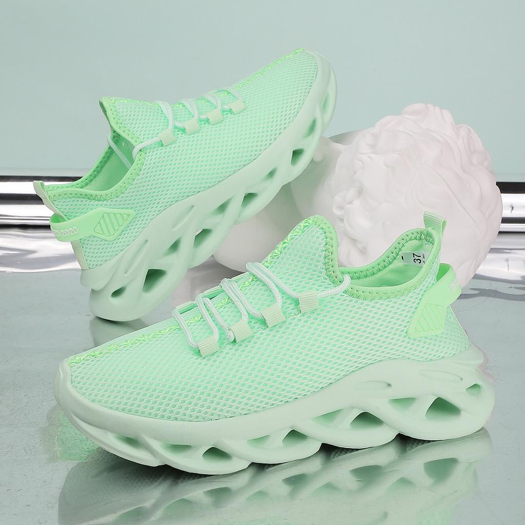 Large Size Casual Sports Shoes Mesh Shoes Twist Sole Running Casual Shoes Shock Absorption Lightweight Soft Sole