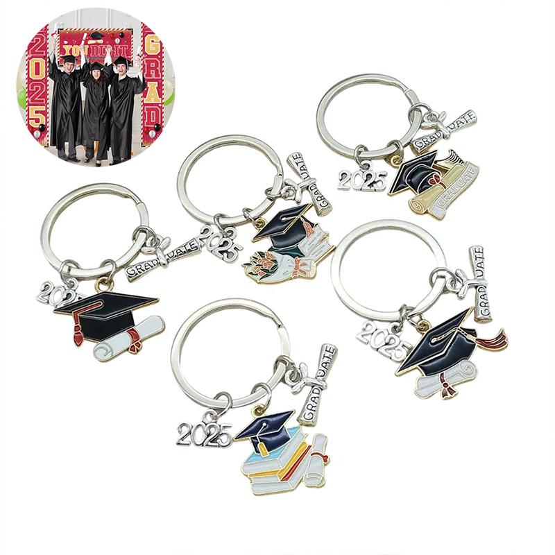 10Pcs 2025 Graduation Gown Cap Keychain Ring Student Women Jewelry Personalized Accessories  Pendant Memorial Gifts